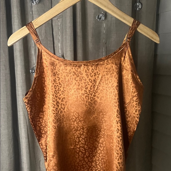 Leopard Print Satin Pajama Set - Picture 3 of 16